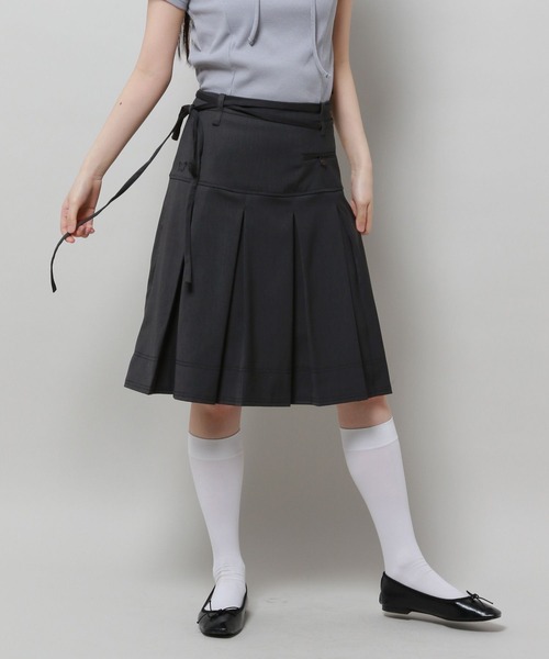 FANCY CLUB（ファンシークラブ）の「NASTY FANCY CLUB／ボタンプリーツスカート（スカート・レディース・グレー/ブラック・SMALL）」の21枚目の写真