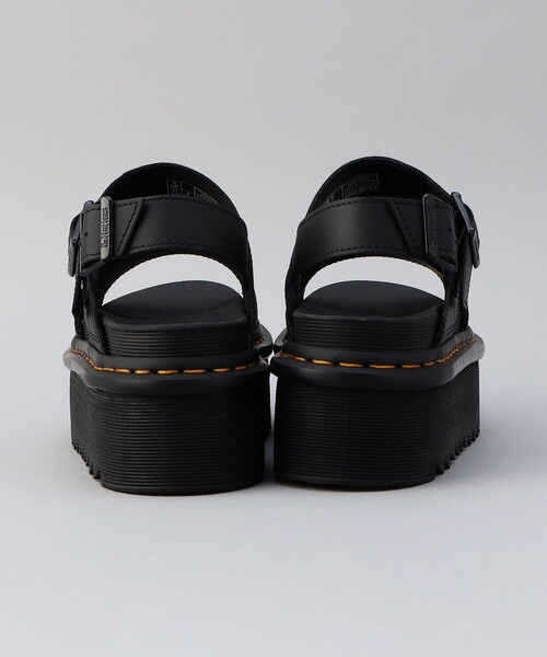 Dr. Martens(ドクターマーチン)の「Dr.Martens/ドクターマーチン Voss Quad/プラットフォームレザーサンダル 限定展開(サンダル・レディース・ブラック・5/3/4/6)」の8枚目の写真