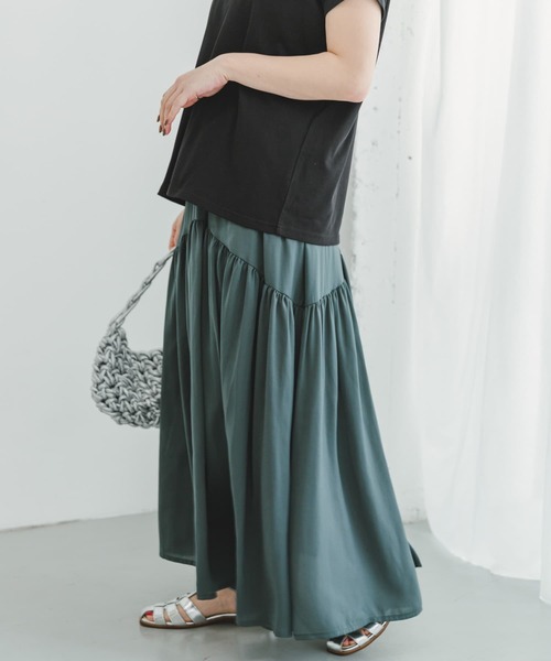 ITEMS URBANRESEARCH(アイテムズ アーバンリサーチ)の「フレンチTシャツ×ティアードスカート(ワンピース・レディース・ブラック系その他/ホワイト系その他/ベージュ系その他・FREE)」の9枚目の写真