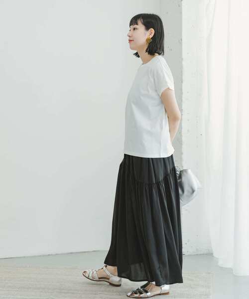 ITEMS URBANRESEARCH(アイテムズ アーバンリサーチ)の「フレンチTシャツ×ティアードスカート(ワンピース・レディース・ブラック系その他/ホワイト系その他/ベージュ系その他・FREE)」の11枚目の写真