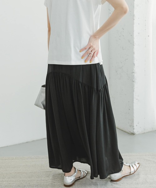 ITEMS URBANRESEARCH(アイテムズ アーバンリサーチ)の「フレンチTシャツ×ティアードスカート(ワンピース・レディース・ブラック系その他/ホワイト系その他/ベージュ系その他・FREE)」の17枚目の写真