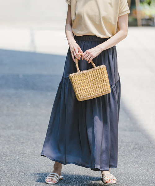 ITEMS URBANRESEARCH(アイテムズ アーバンリサーチ)の「フレンチTシャツ×ティアードスカート(ワンピース・レディース・ブラック系その他/ホワイト系その他/ベージュ系その他・FREE)」の19枚目の写真