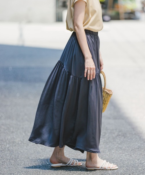 ITEMS URBANRESEARCH(アイテムズ アーバンリサーチ)の「フレンチTシャツ×ティアードスカート(ワンピース・レディース・ブラック系その他/ホワイト系その他/ベージュ系その他・FREE)」の20枚目の写真