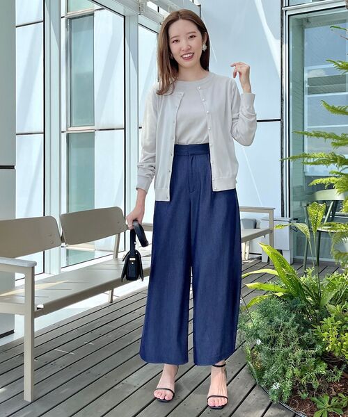 couture brooch(クチュールブローチ)の「◆【接触冷感/UV/アンチピリング】ポイント透かしカーディガン(カーディガン/ボレロ・レディース・ライトブルー/ブラック/ライトグレー/サンドベージュ・42/40/38/36)」の17枚目の写真