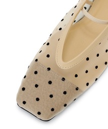 Mila Owen（ミラオーウェン）の「スクエアトゥチュールドット