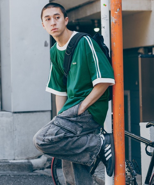 SIGNAL SPORTS(シグナルスポーツ)の「【SIGNAL SPORTS】SIDE LINE T-SHIRTS/袖ライン/ビッグシルエットTシャツ(Tシャツ/カットソー・メンズ・ブルー/グリーン/ホワイト/ダークグレー・MEDIUM/LARGE/SMALL)」の15枚目の写真