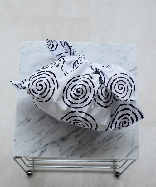 竹かごバッグ+日本製注染生地あずま袋セット utatane オーバル 白地のうずまき（かごバッグ）｜utatane（ウタタネ）