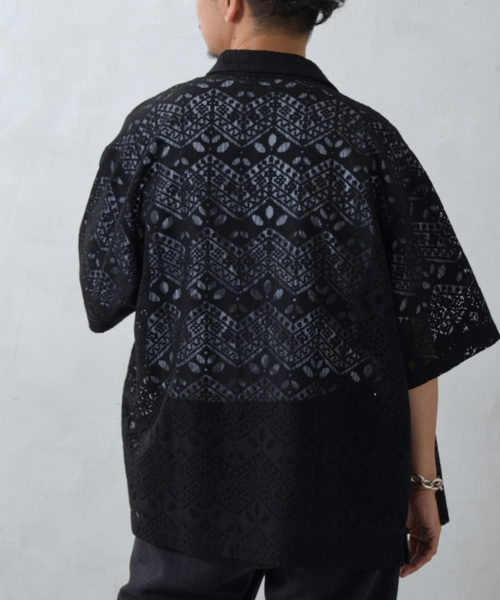 JOURNAL STANDARD relume（ジャーナルスタンダード　レリューム）の「アラベスクレース ウェーブレギュラーカラー半袖シャツ（シャツ/ブラウス・メンズ・ライトグリーン/ブラック/ブラウン系その他・MEDIUM/LARGE）」の15枚目の写真