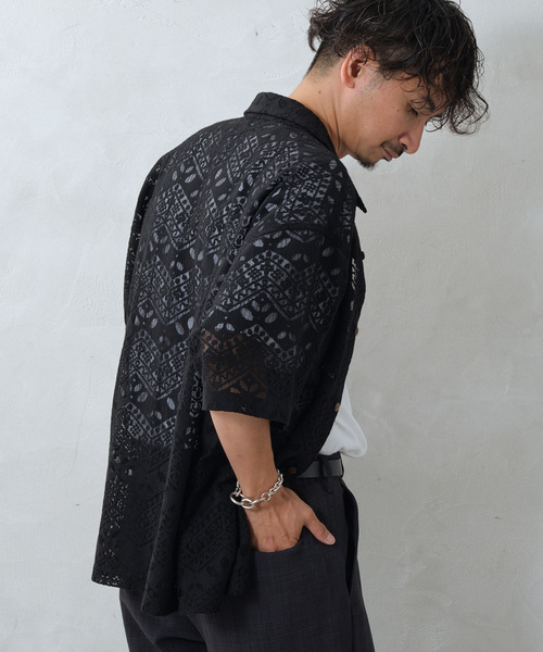 JOURNAL STANDARD relume（ジャーナルスタンダード　レリューム）の「アラベスクレース ウェーブレギュラーカラー半袖シャツ（シャツ/ブラウス・メンズ・ライトグリーン/ブラック/ブラウン系その他・MEDIUM/LARGE）」の13枚目の写真