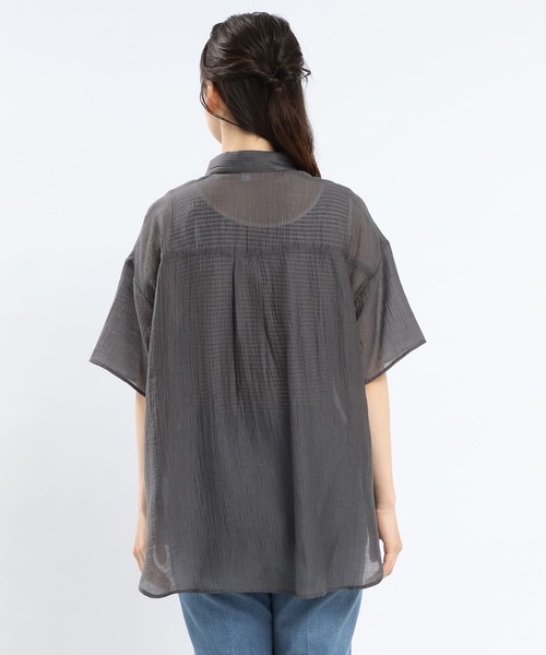 GLOBAL WORK Smile Seed Store（グローバルワーク スマイルシードストア）の「シアーシャツ半袖/112068（シャツ/ブラウス・レディース・チャコール/グレイッシュベージュ・LARGE/X-LARGE/MEDIUM/SMALL）」の21枚目の写真