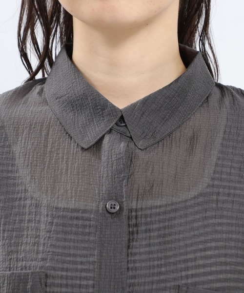 GLOBAL WORK Smile Seed Store（グローバルワーク スマイルシードストア）の「シアーシャツ半袖/112068（シャツ/ブラウス・レディース・チャコール/グレイッシュベージュ・LARGE/X-LARGE/MEDIUM/SMALL）」の22枚目の写真