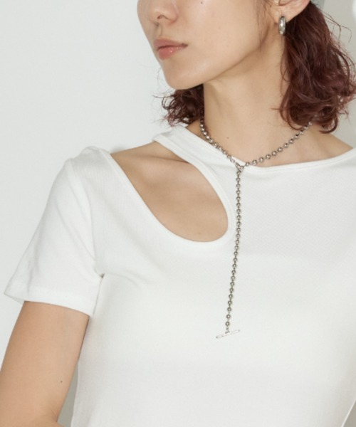 Auntie Rosa Holiday(アンティローザホリデー)の「ショルダースリットクロップドTEE(Tシャツ/カットソー・レディース・オフホワイト/ブラック・FREE)」の1枚目の写真