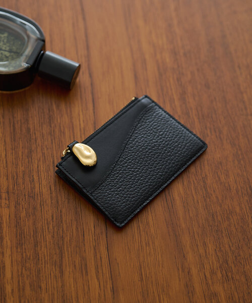 gemeil（ジェムイル）の「リプルフラグメントケース（SO-401）（その他小物・レディース・ブラック/グレイッシュベージュ/モカ・FREE）」の2枚目の写真