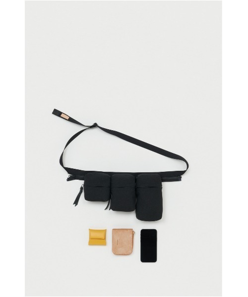 Hender Scheme(エンダースキーマ)の「messenger bag large(ショルダーバッグ・メンズ・ブラック/カーキオリーブ/ネイビー・FREE)」の8枚目の写真