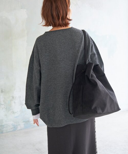 Spick & Span（スピックアンドスパン）の「CHESS ルーズボートネックニット（ニット/セーター・レディース・ベージュ/チャコールグレー/ライトグリーン/イエロー系その他/ピンク系その他・FREE）」の14枚目の写真