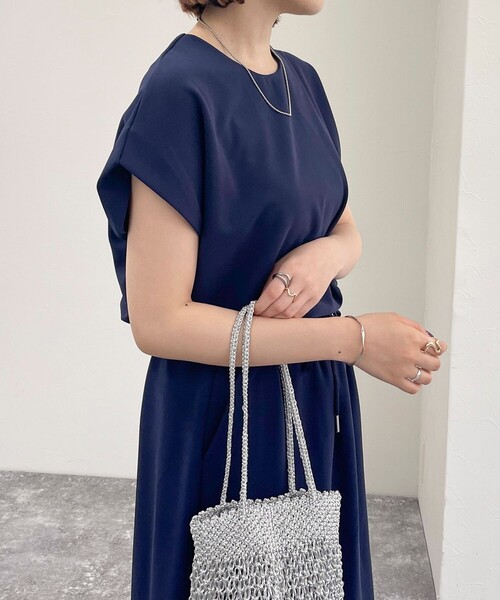 fredy emue（フレディエミュ）の「【セットアップ可能】カットジョーゼットフレンチ袖プルオーバー（Tシャツ/カットソー・レディース・ベージュ/ネイビー/ブラック・38）」の10枚目の写真