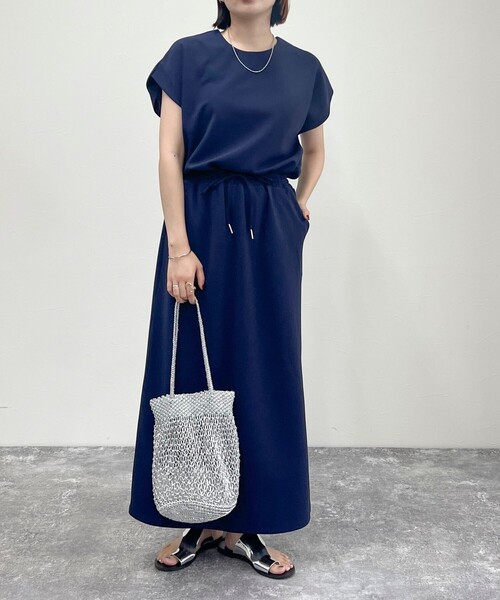 fredy emue（フレディエミュ）の「【セットアップ可能】カットジョーゼットフレンチ袖プルオーバー（Tシャツ/カットソー・レディース・ベージュ/ネイビー/ブラック・38）」の17枚目の写真