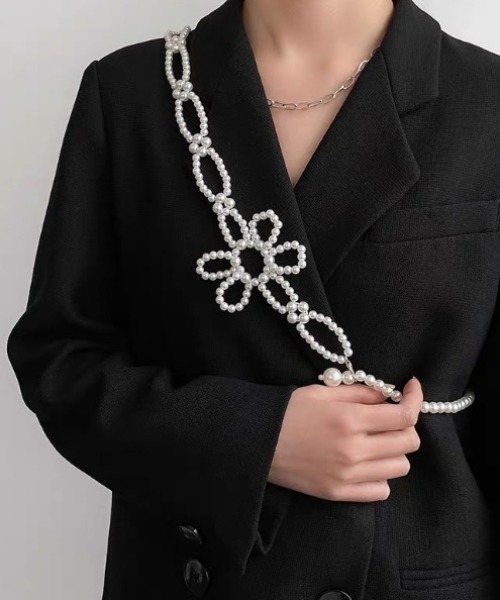 Achic(アシック)の「ハーネス斜めがけ ネックレス ベルト(ベルト・レディース・オフホワイト・F)」の2枚目の写真