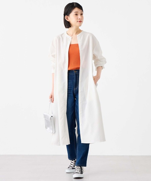 Viola e Viola(ヴィオラエヴィオラ)の「お手入れ簡単羽織に使えるシャツワンピース(シャツワンピース・レディース・ダークグレー/カーキ/ホワイト・M/L/LL/3L)」の6枚目の写真