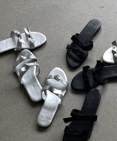 Vipoa（ヴィポア）の「ribbon flat sandal（サンダル・レディース・シルバー/ブラック・SMALL/MEDIUM/LARGE）」の16枚目の写真