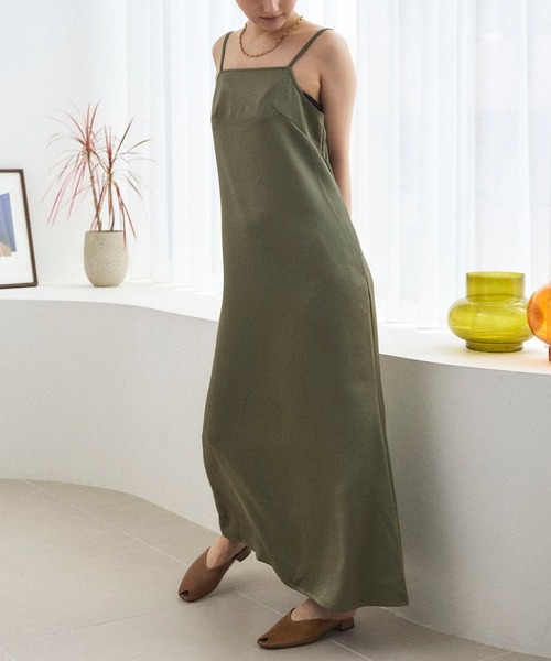 Sirin(シリン)の「≪セットアップ可≫ ヴィンテージサテンキャミワンピース(ワンピース・レディース・ブラック/オリーブ/オフホワイト・FREE)」の12枚目の写真