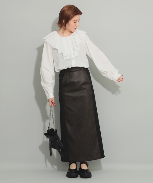 Ray BEAMS（レイビームス）の「ビッグ ラッフルカラー シャツ
