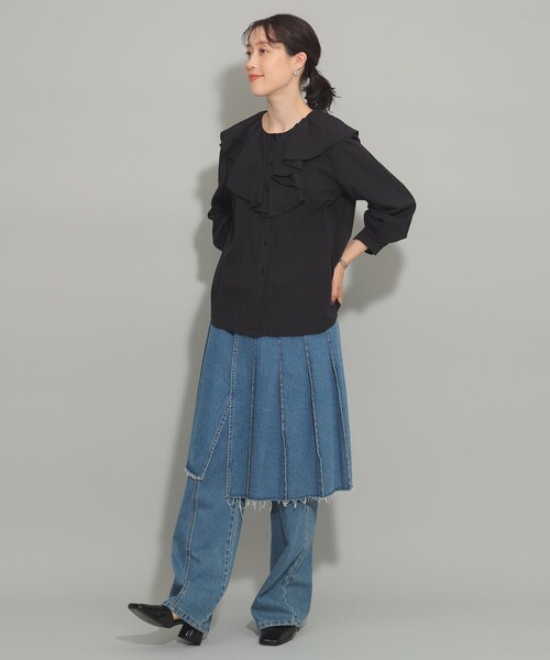 Ray BEAMS（レイビームス）の「ビッグ ラッフルカラー シャツ（シャツ/ブラウス・レディース・ホワイト/ブラック・ONE SIZE）」の10枚目の写真