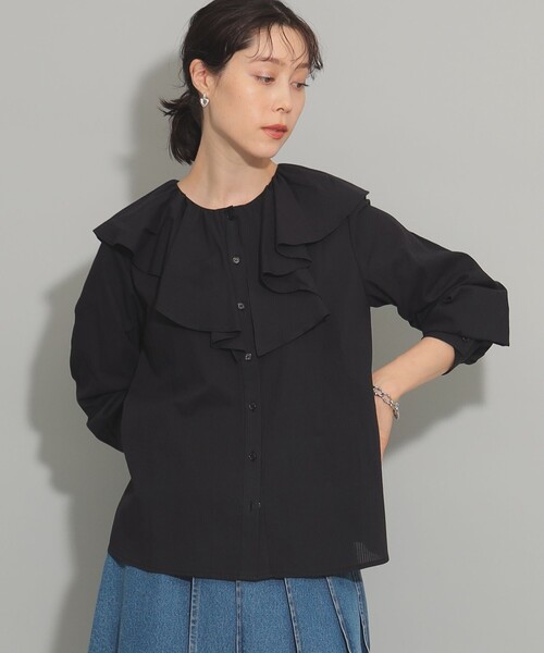 Ray BEAMS（レイビームス）の「ビッグ ラッフルカラー シャツ（シャツ/ブラウス・レディース・ホワイト/ブラック・ONE SIZE）」の13枚目の写真