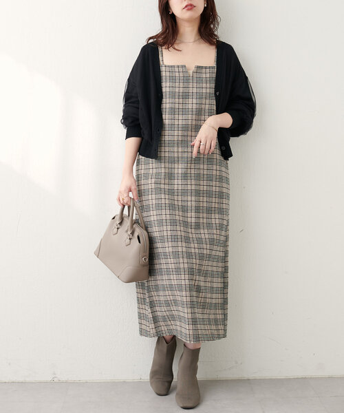 natural couture(ナチュラルクチュール)の「【WEB限定】キーネック圧縮ニットキャミワンピース(ワンピース・レディース・その他2/その他1/ブラウン/ブラック/サックスブルー・FREE)」の5枚目の写真