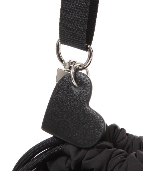 BAYFLOW（ベイフロー）の「フリル巾着ミニショルダー（ショルダーバッグ・レディース・シルバー/ブラック/カーキ・FREE）」の8枚目の写真