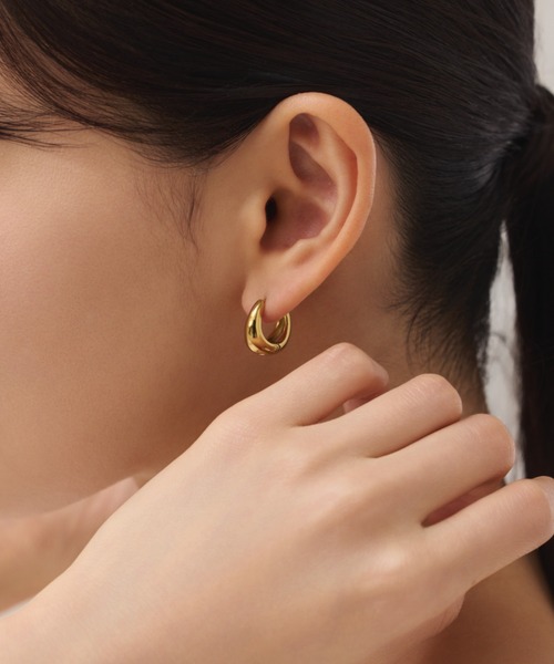 ciite' surgical stainless(シーテサージカルステンレス)の「【 金属アレルギー対応 】 ドロップフープピアス サージカルステンレス (両耳用)(ピアス(両耳用)・レディース・ゴールド/シルバー・FREE)」の14枚目の写真