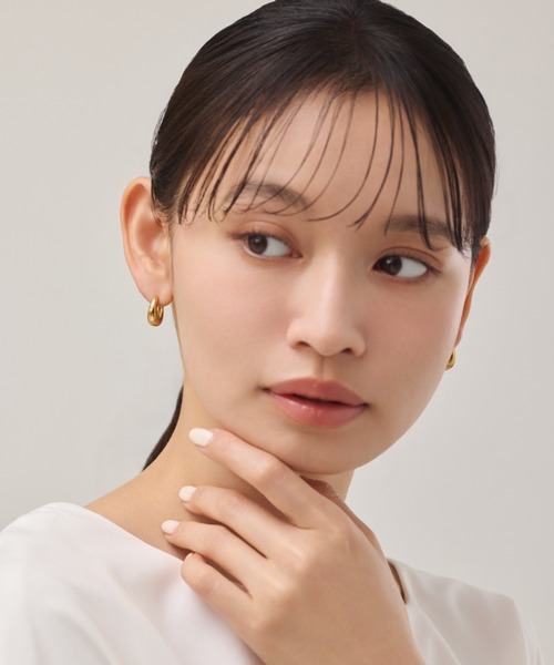 ciite' surgical stainless(シーテサージカルステンレス)の「【 金属アレルギー対応 】 ドロップフープピアス サージカルステンレス (両耳用)(ピアス(両耳用)・レディース・ゴールド/シルバー・FREE)」の13枚目の写真