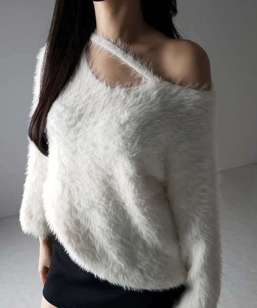 me+em select(ミームセレクト)の「※※【 3color 】ナナメストラップカットアウトシャギーニット / naname strap cutout shaggy knit(ニット/セーター・レディース・アイボリー/ブラック/グレー・FREE)」の4枚目の写真