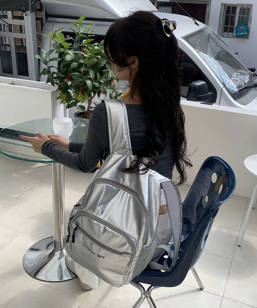 shopnikoniko（ショップニコニコ）の「リュック シルバー 大容量 韓国 高校生 リュックサック（バックパック/リュック・レディース・シルバー・フリー）」の4枚目の写真
