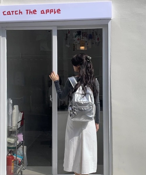 shopnikoniko（ショップニコニコ）の「リュック シルバー 大容量 韓国 高校生 リュックサック（バックパック/リュック・レディース・シルバー・フリー）」の10枚目の写真