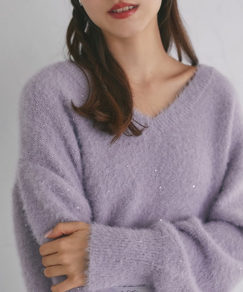 tocco closet(トッコ クローゼット)の「スパンコール入りフェザーニットプルオーバー(ニット/セーター・レディース・ラベンダー/ピンク/オフホワイト・M)」の2枚目の写真