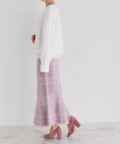tocco closet(トッコ クローゼット)の「スパンコール入りフェザーニットプルオーバー(ニット/セーター・レディース・ラベンダー/ピンク/オフホワイト・M)」の5枚目の写真