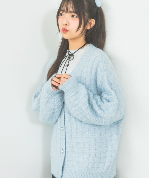 repipi armario(レピピ アルマリオ)の「【洗えるニット】モールシャギールーズカーディガン(カーディガン/ボレロ・キッズ・ホワイト/サックスブルー/グレー・SMALL/MEDIUM/LARGE)」の3枚目の写真