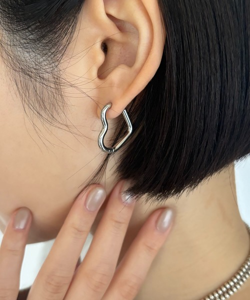 Diliraba(ディリラバ)の「【Diliraba】ステンレス ビッグハートフープピアスセット(ピアス(両耳用)・レディース・ゴールド/シルバー・FREE)」の1枚目の写真