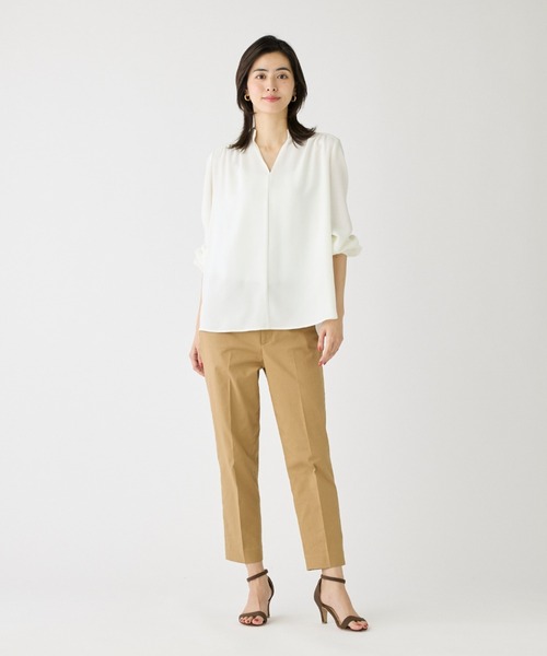 I.T.'S international（イッツインターナショナル）の「ヴィーナスバックサテン スタンドカラーブラウス（シャツ/ブラウス・レディース・ピンク/オフホワイト/ブラック・9号）」の8枚目の写真