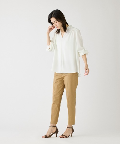 I.T.'S international（イッツインターナショナル）の「ヴィーナスバックサテン スタンドカラーブラウス（シャツ/ブラウス・レディース・ピンク/オフホワイト/ブラック・9号）」の11枚目の写真