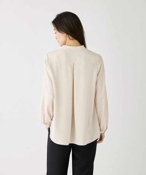 I.T.'S international（イッツインターナショナル）の「ヴィーナスバックサテン スタンドカラーブラウス（シャツ/ブラウス・レディース・ピンク/オフホワイト/ブラック・9号）」の14枚目の写真