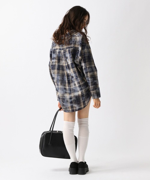 FOREVER 21(フォーエバー トゥエンティーワン)の「【2025SS】レイヤードプリーツスカパン(その他パンツ・レディース・グレー/ブラック・MEDIUM/SMALL)」の4枚目の写真