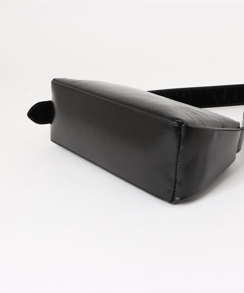 セール】【CHRISTIAN VILLA】レザーショルダーワイドバッグ(Q56447