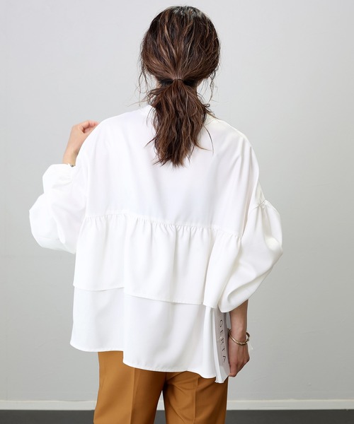 【新品未使用•タグ無し】UNITED ARROWS バックフリルホワイトブラウス 杢無地バックフリル前開きブラウス（シャツ/ブラウス）｜Aletta