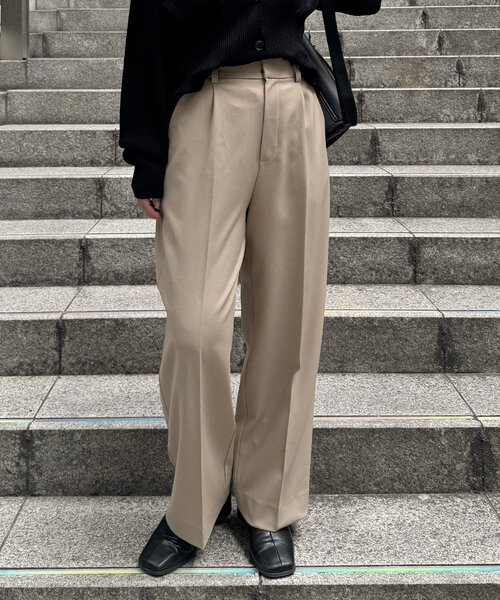 CAPRICIEUX LE'MAGE（カプリシューレマージュ）の「【低身長・高身長サイズあり】タックストレートパンツ（その他パンツ・レディース・ブラック/ホワイト系その他/ベージュ・36/38/PS/TM）」の15枚目の写真