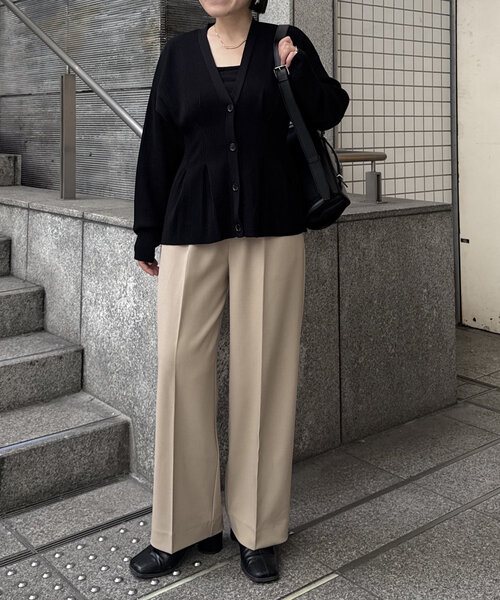 CAPRICIEUX LE'MAGE（カプリシューレマージュ）の「【低身長・高身長サイズあり】タックストレートパンツ（その他パンツ・レディース・ブラック/ホワイト系その他/ベージュ・36/38/PS/TM）」の14枚目の写真