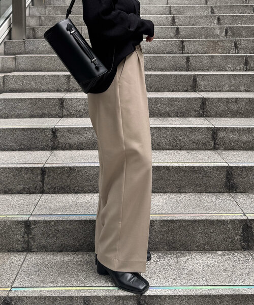 CAPRICIEUX LE'MAGE（カプリシューレマージュ）の「【低身長・高身長サイズあり】タックストレートパンツ（その他パンツ・レディース・ブラック/ホワイト系その他/ベージュ・36/38/PS/TM）」の13枚目の写真