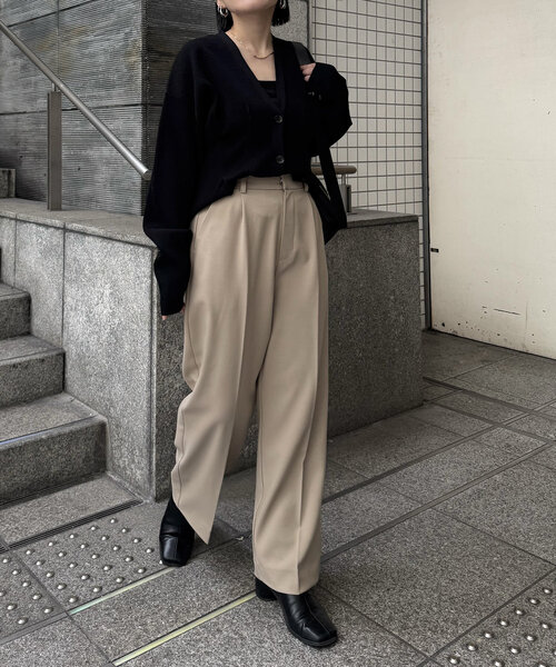 CAPRICIEUX LE'MAGE（カプリシューレマージュ）の「【低身長・高身長サイズあり】タックストレートパンツ（その他パンツ・レディース・ブラック/ホワイト系その他/ベージュ・36/38/PS/TM）」の12枚目の写真