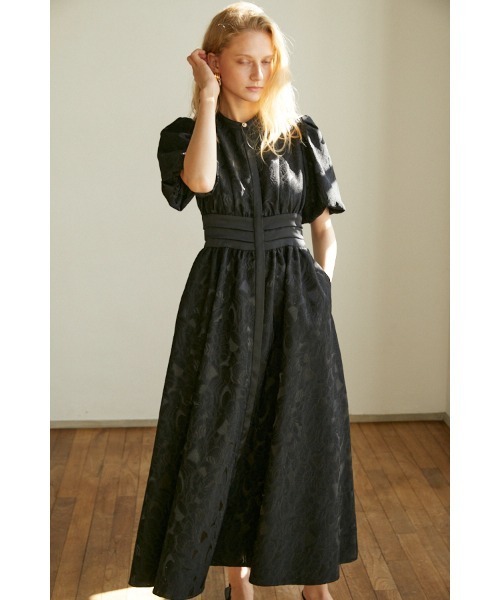 Estella.K(エステラケー)の「Sophie Jacquard Long Dress サテンジャガードドレス(ワンピース・レディース・ブラック/ライトベージュ・FREE)」の10枚目の写真